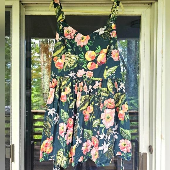 H&M Dresses & Skirts - H&M cotton skater dress XXL